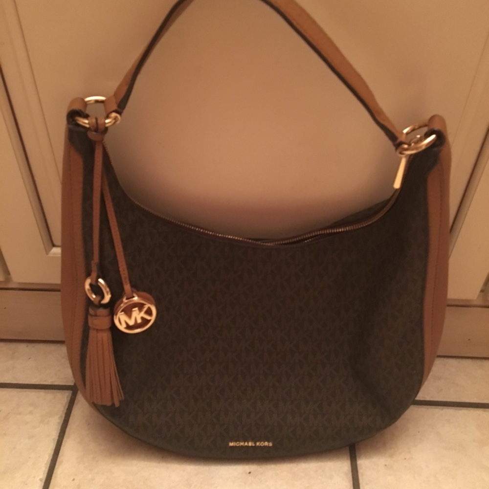 Michael Kors Hobo Bag